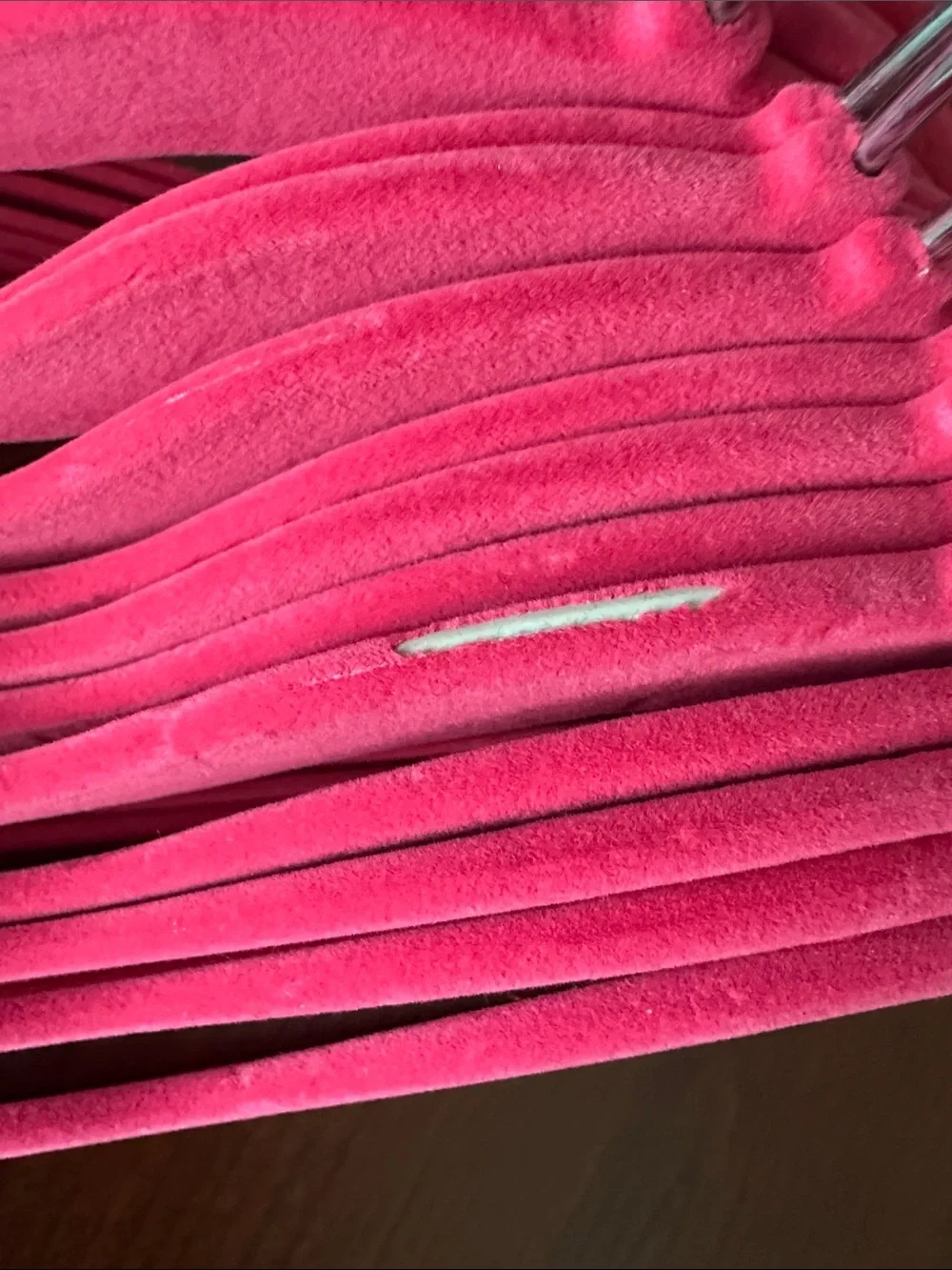 Set of 20 Vibrant Pink Velvet Non-Slip Slim Women's Hangers with Silver Hooks